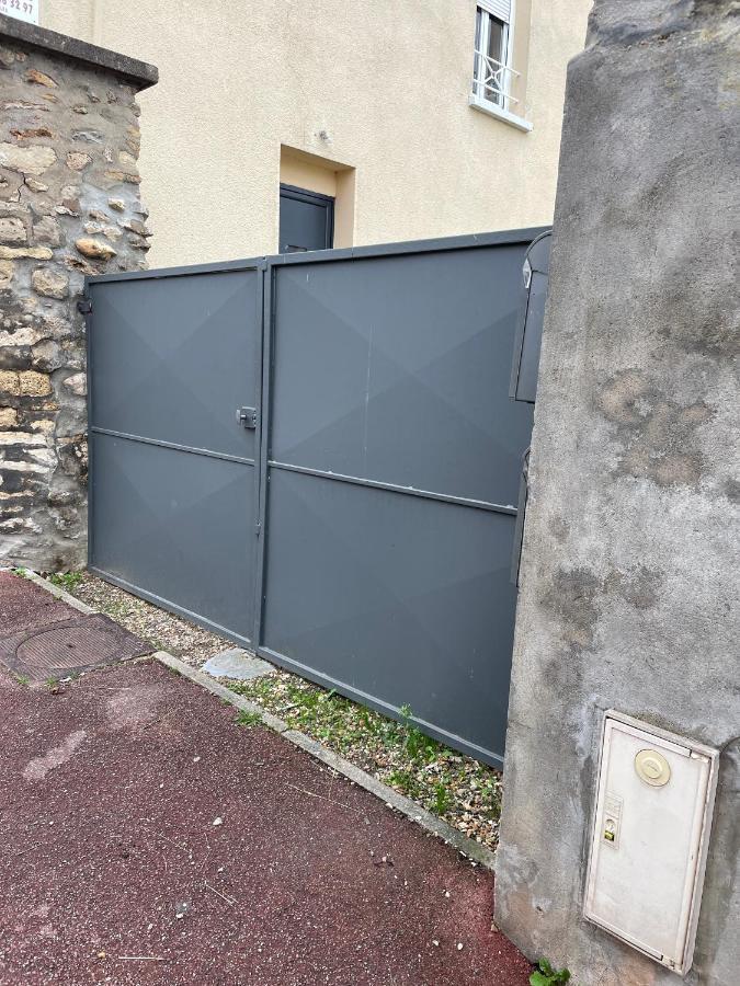 Agreable Maison De Ville A Pacy Sur Eure Kültér fotó